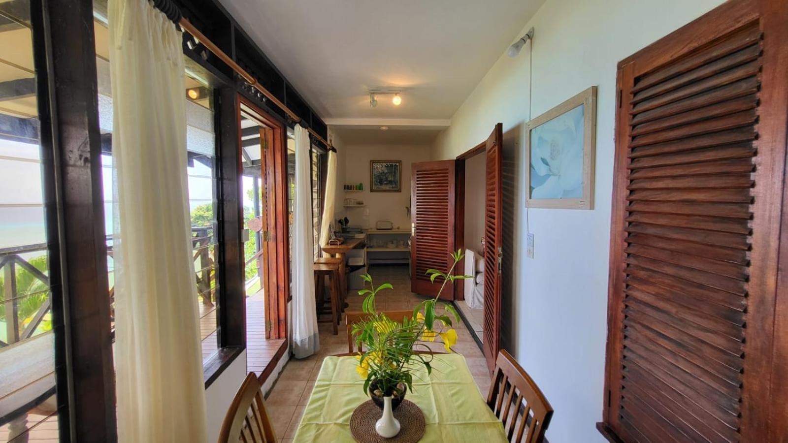 Mango Lodge Anse Volbert Village  Exterior photo
