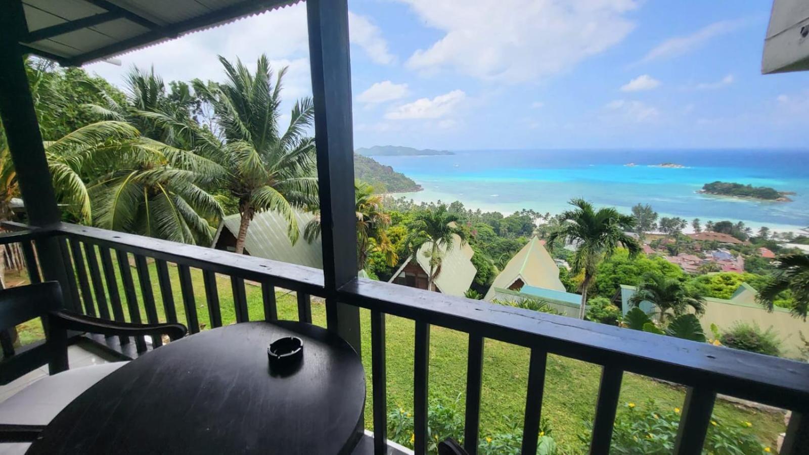 Mango Lodge Anse Volbert Village  Exterior photo