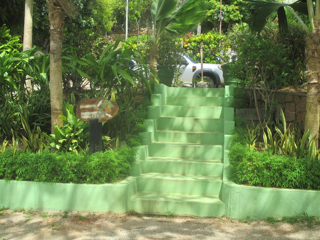 Mango Lodge Anse Volbert Village  Exterior photo